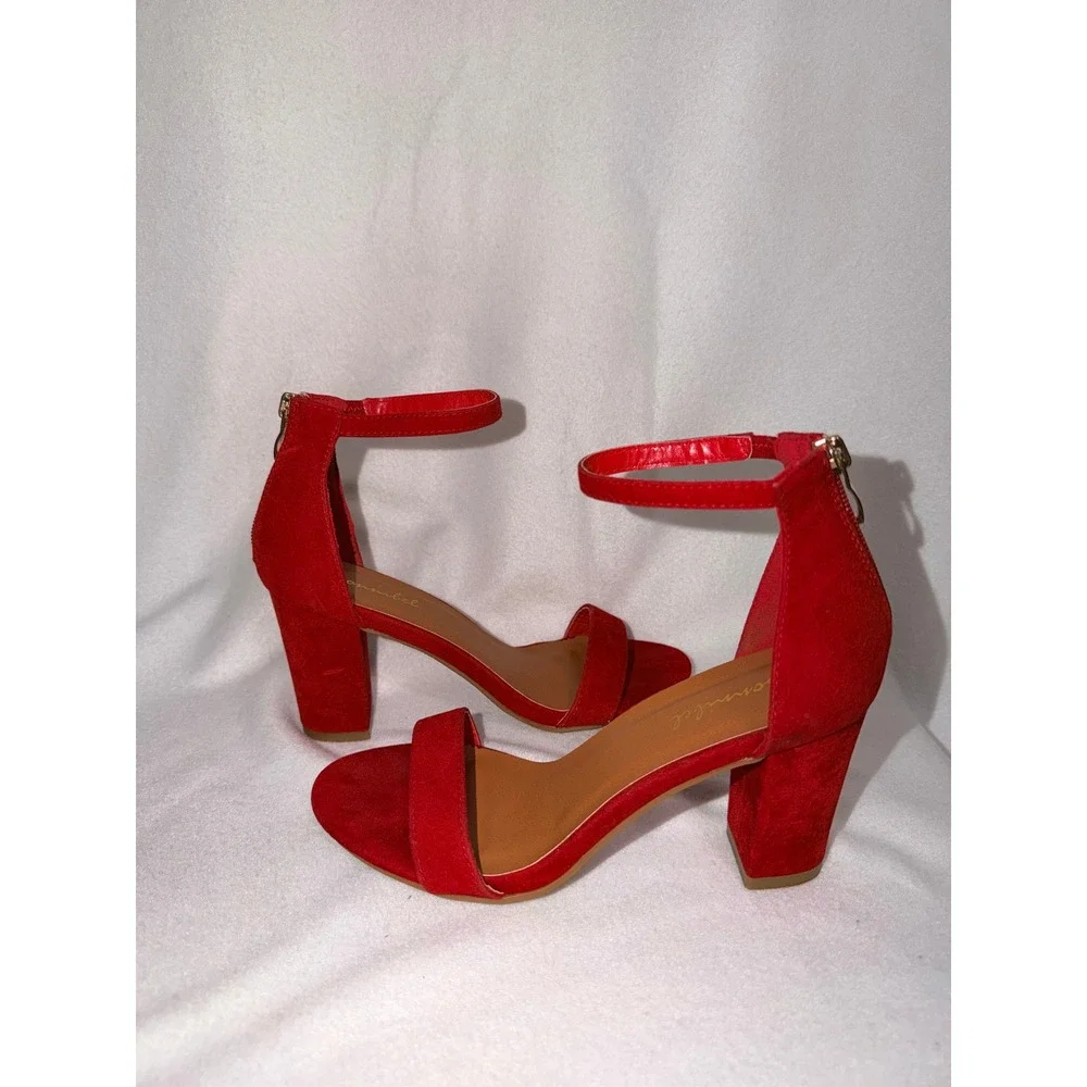 Bonnibel Womens Red Faux Suede Ankle Strap Block Heel Sandals Size 7 Open Toe